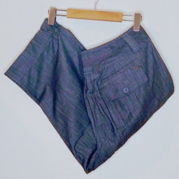 Calvin Klein Light Denim Capris Plus Size - Picture 3 of 3